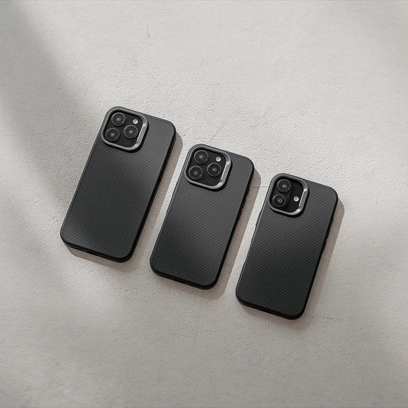 iPhone 17 Carbon Case mit MagSafe