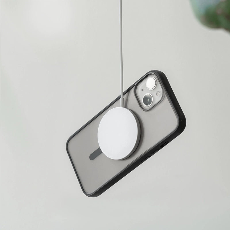 Clear Case Schwarz Matt iPhone 14 + farbige Buttons