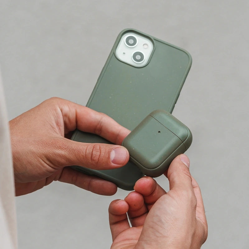 iPhone 13 phone case sustainable night green