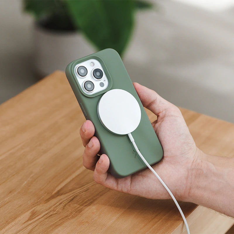 Iphone 15 nachhaltige Bio MagSafe Handyhülle gruen