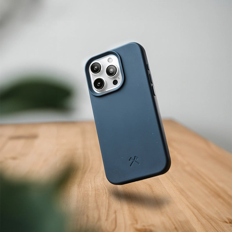 Iphone 15 nachhaltige Bio Handyhülle navy blau