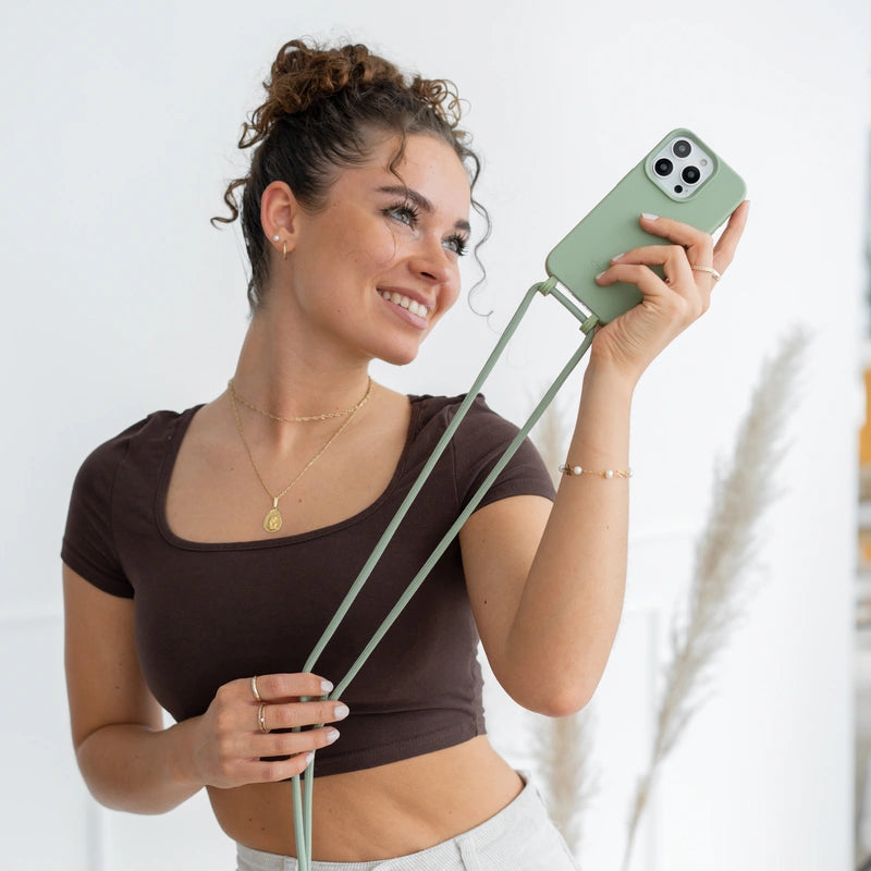 Handykette iPhone 15 Jade Gruen