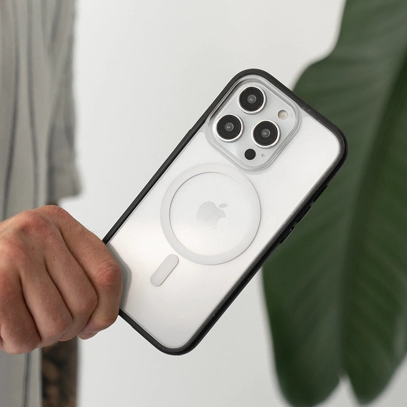 Iphone 14 Pro Max durchsichtige MagSafe Handyhülle schwarz/klar