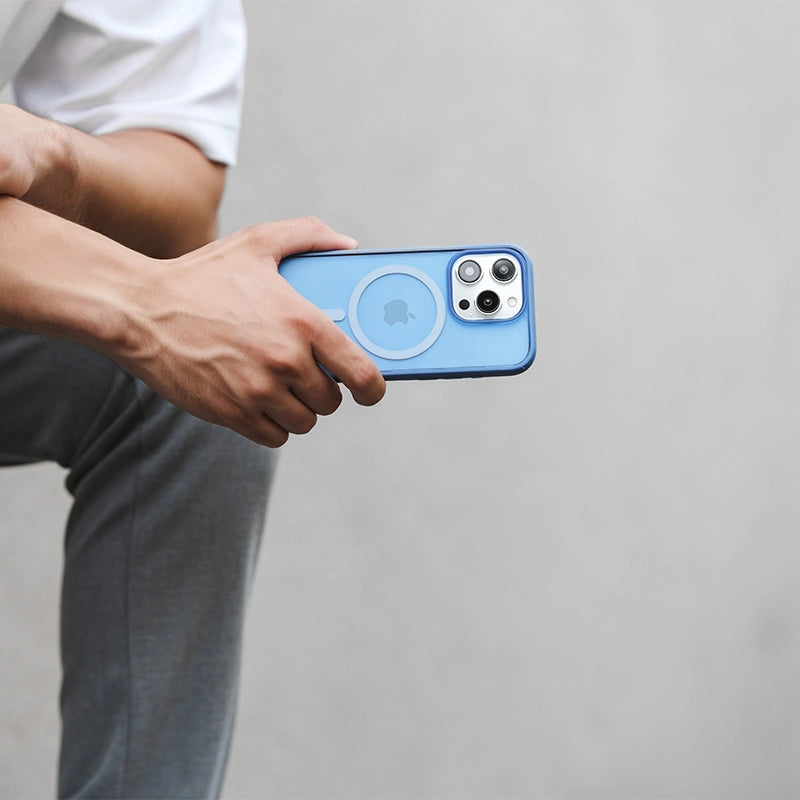 iPhone 15 Pro Clear case MagSafe blau/matt