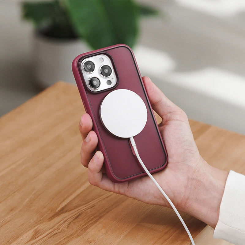 iPhone 15 Pro Clear case MagSafe rot/matt