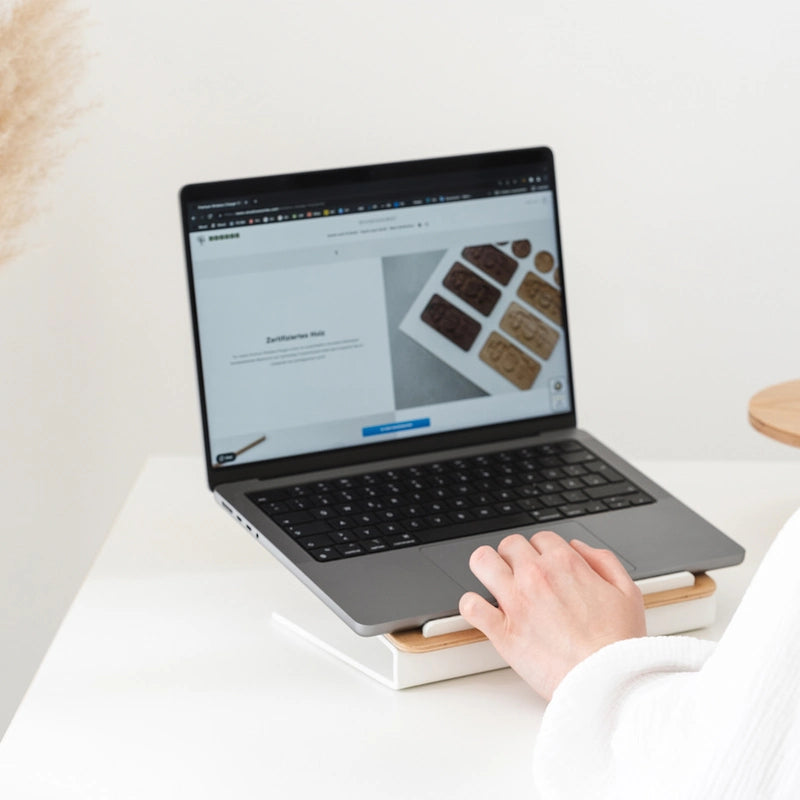 Laptop Erhöhung Eiche