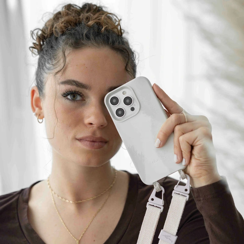 iPhone 16 Pro Handykette mit Gurt Weiß
