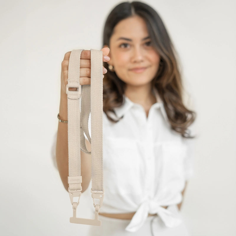 iPhone 16 Pro Handykette mit Gurt Weiß