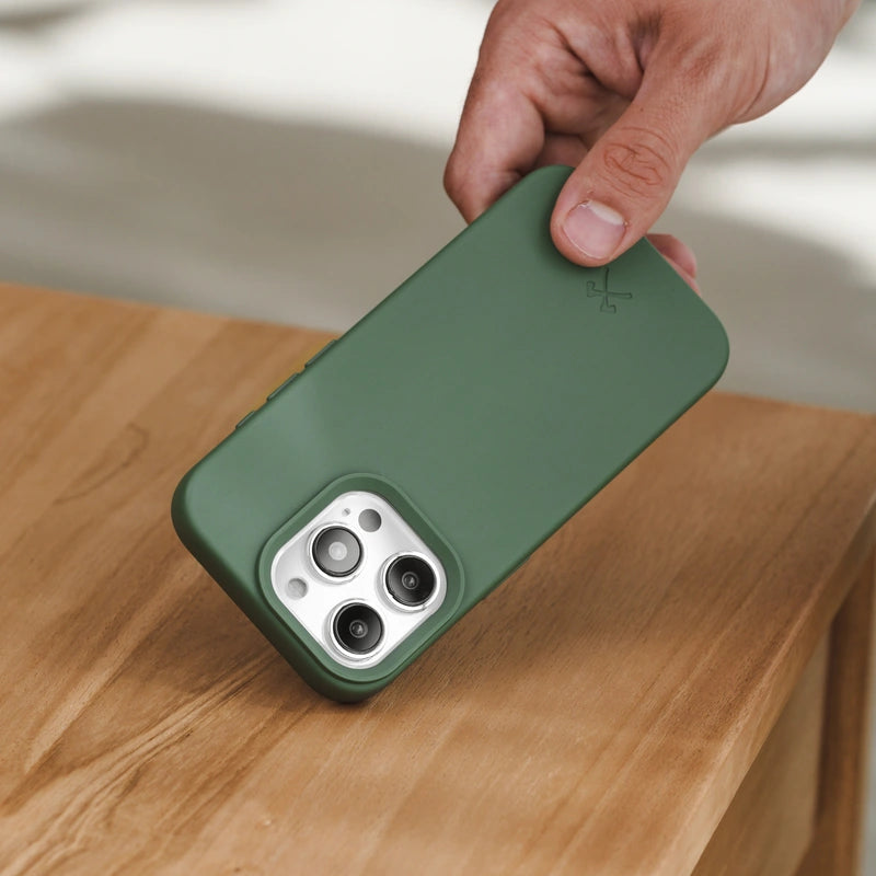 Iphone 15 nachhaltige Bio MagSafe Handyhülle gruen