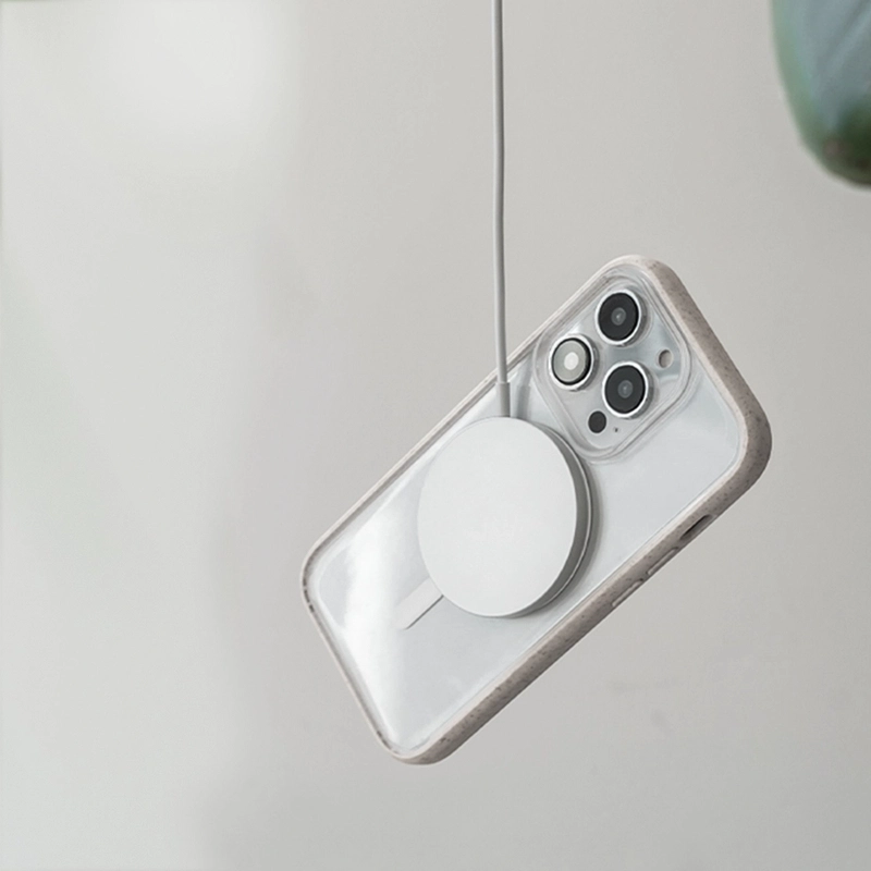 Iphone 14 Plus durchsichtige MagSafe Handyhülle weiß/ klar
